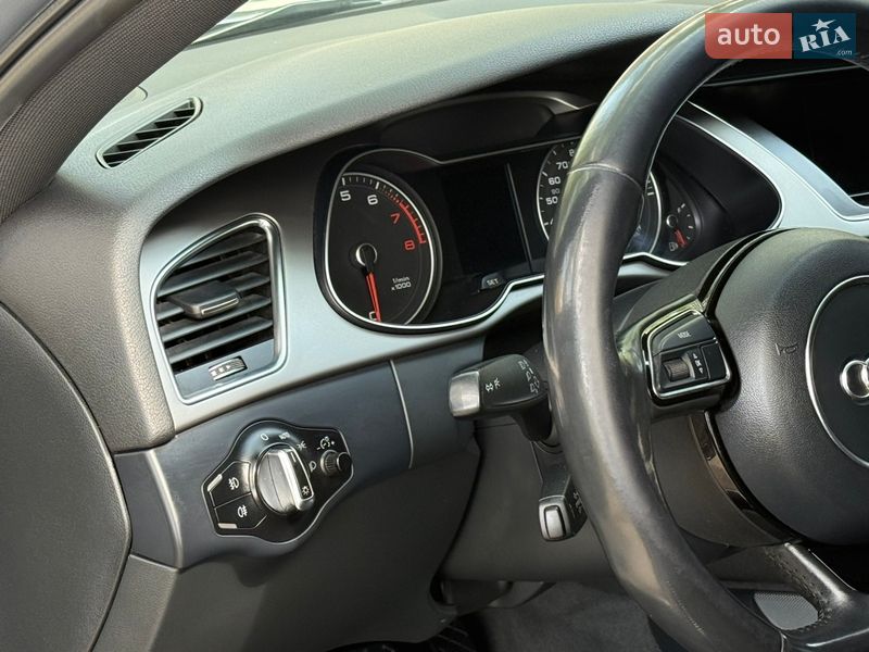 Седан Audi A4 2014 в Хмельницком