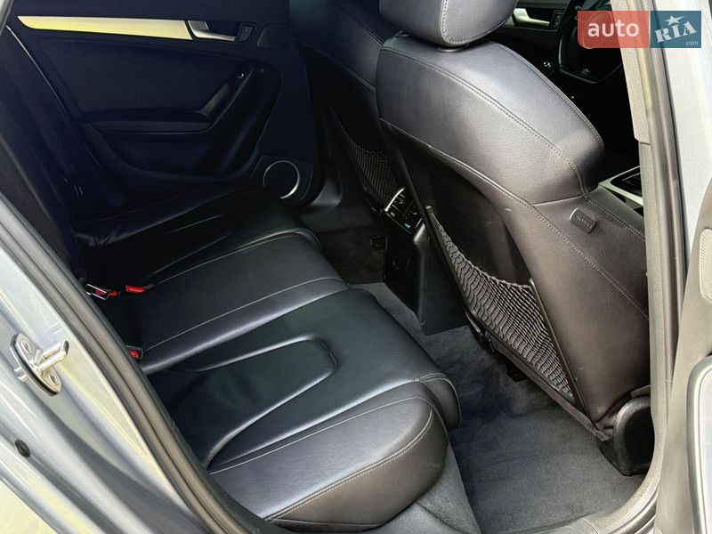 Седан Audi A4 2014 в Хмельницком