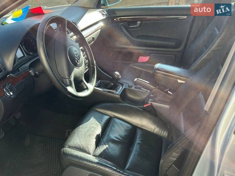 Седан Audi A4 2004 в Черкасах