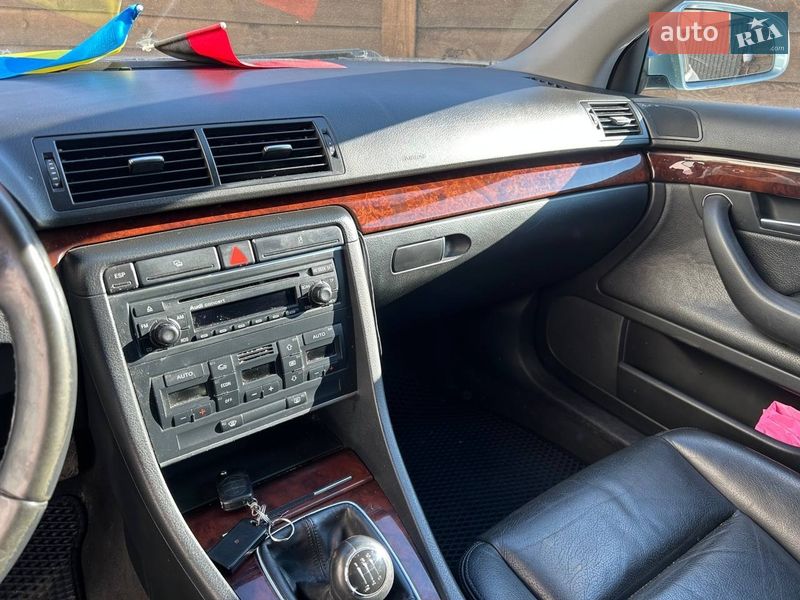 Седан Audi A4 2004 в Черкасах