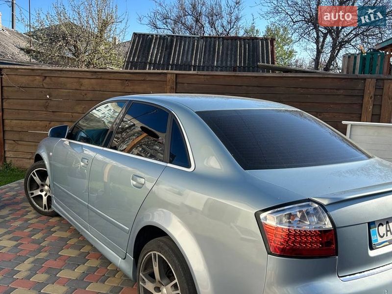 Седан Audi A4 2004 в Черкасах