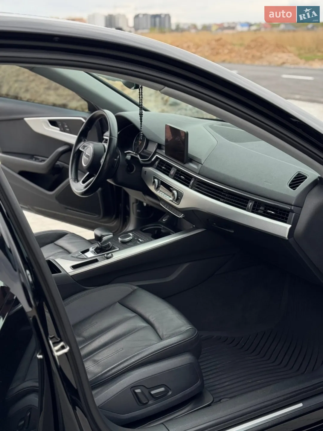 2017 Audi A4 - мініатюра 13