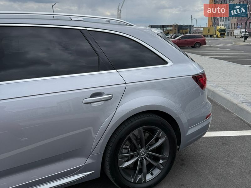 Универсал Audi A4 2019 в Ровно