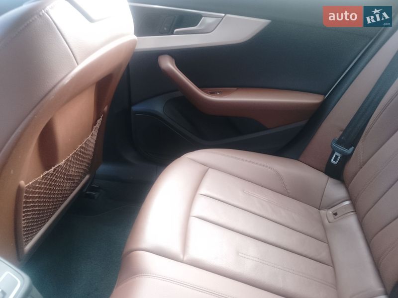 Седан Audi A4 2016 в Киеве