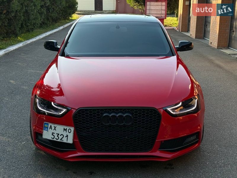 Седан Audi A4 2013 в Смілі