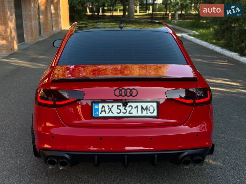 Седан Audi A4 2013 в Смілі
