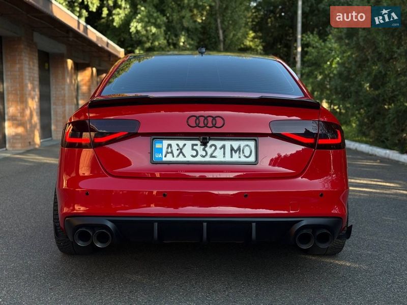 Седан Audi A4 2013 в Смілі