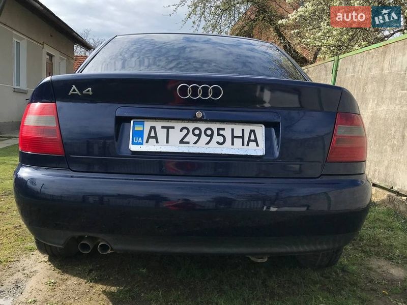 Седан Audi A4 1998 в Лесном Хлебичине