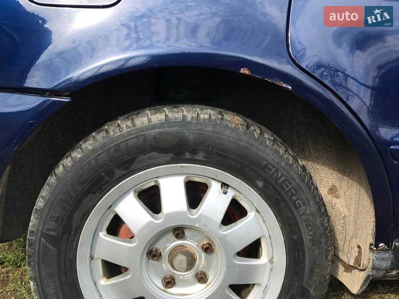 Седан Audi A4 1998 в Лесном Хлебичине