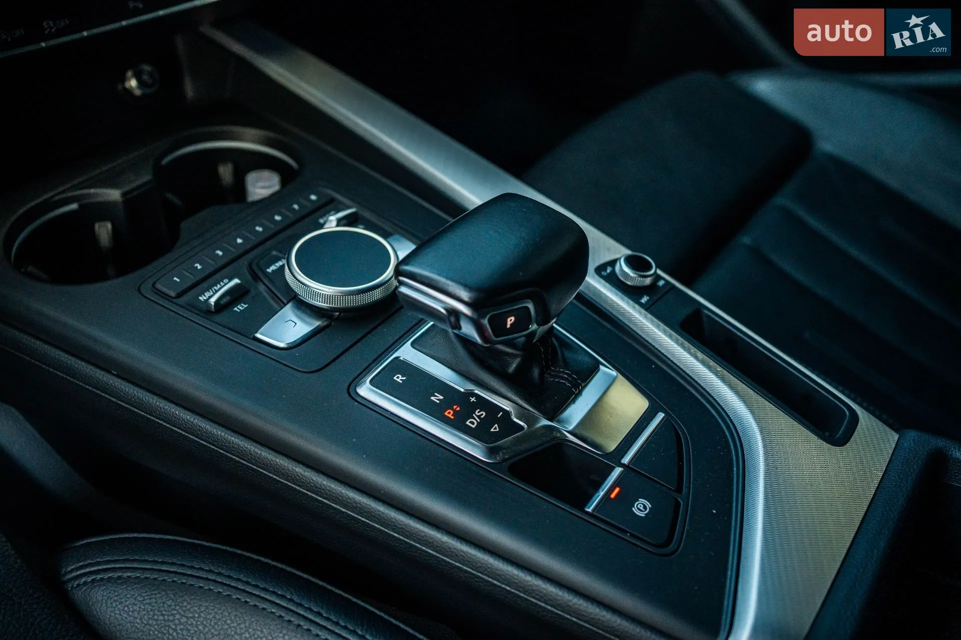 2016 Audi A4 - мініатюра 30