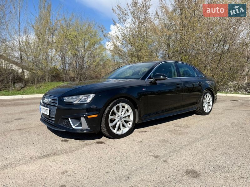 Седан Audi A4 2019 в Киеве