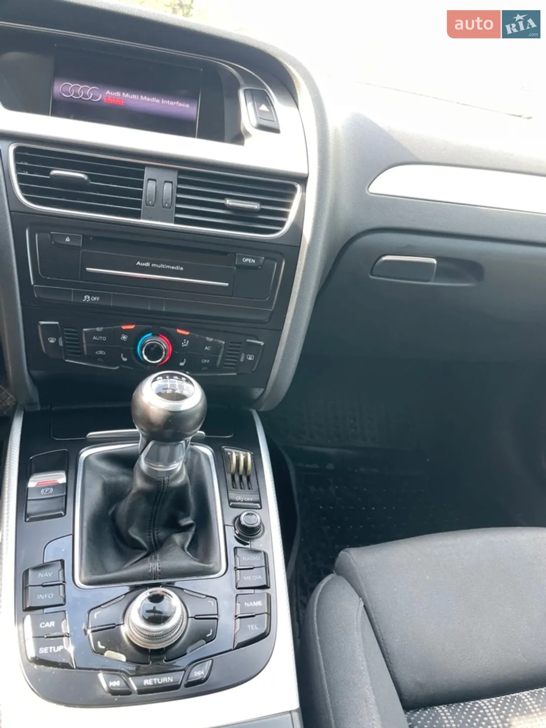2011 Audi A4 - мініатюра 10