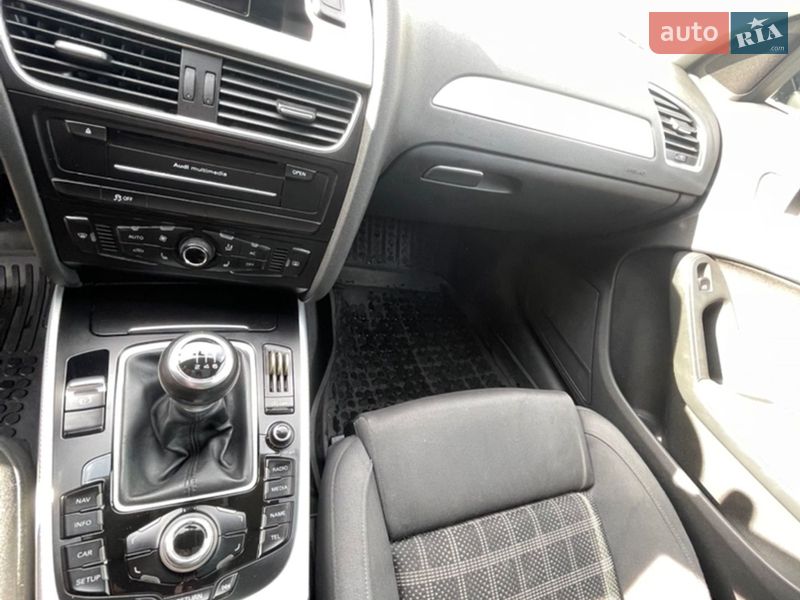Универсал Audi A4 2011 в Вижнице