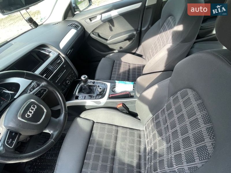 Универсал Audi A4 2011 в Вижнице