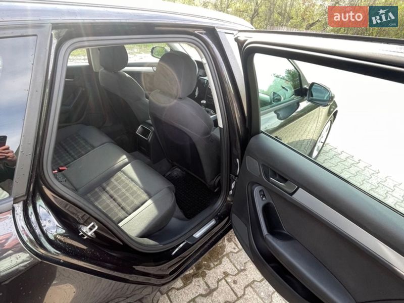 Универсал Audi A4 2011 в Вижнице