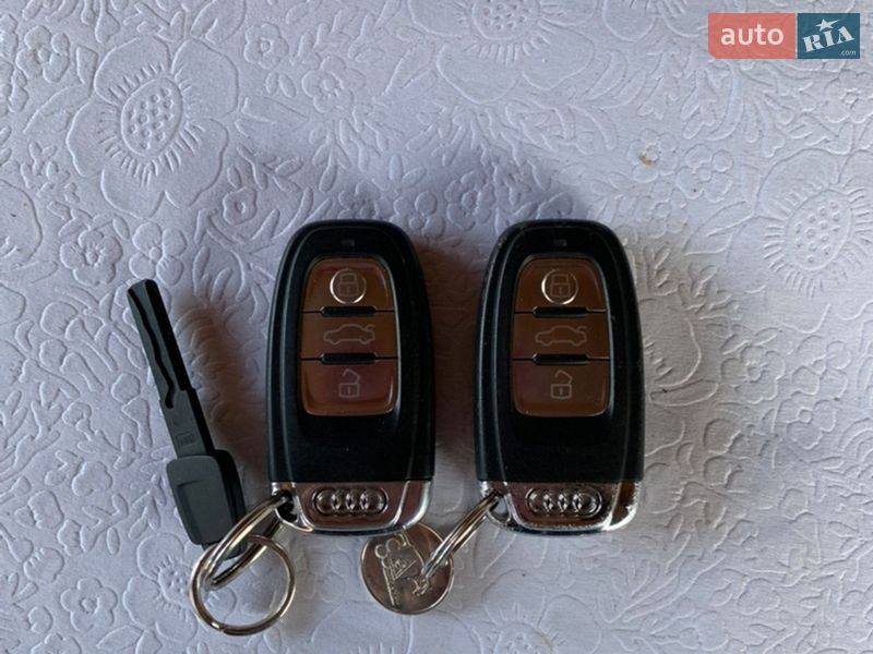 Универсал Audi A4 2011 в Вижнице