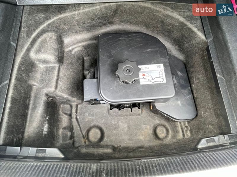 Универсал Audi A4 2011 в Вижнице