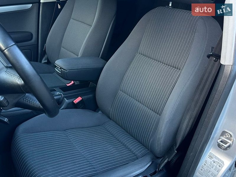 Универсал Audi A4 2005 в Сарнах