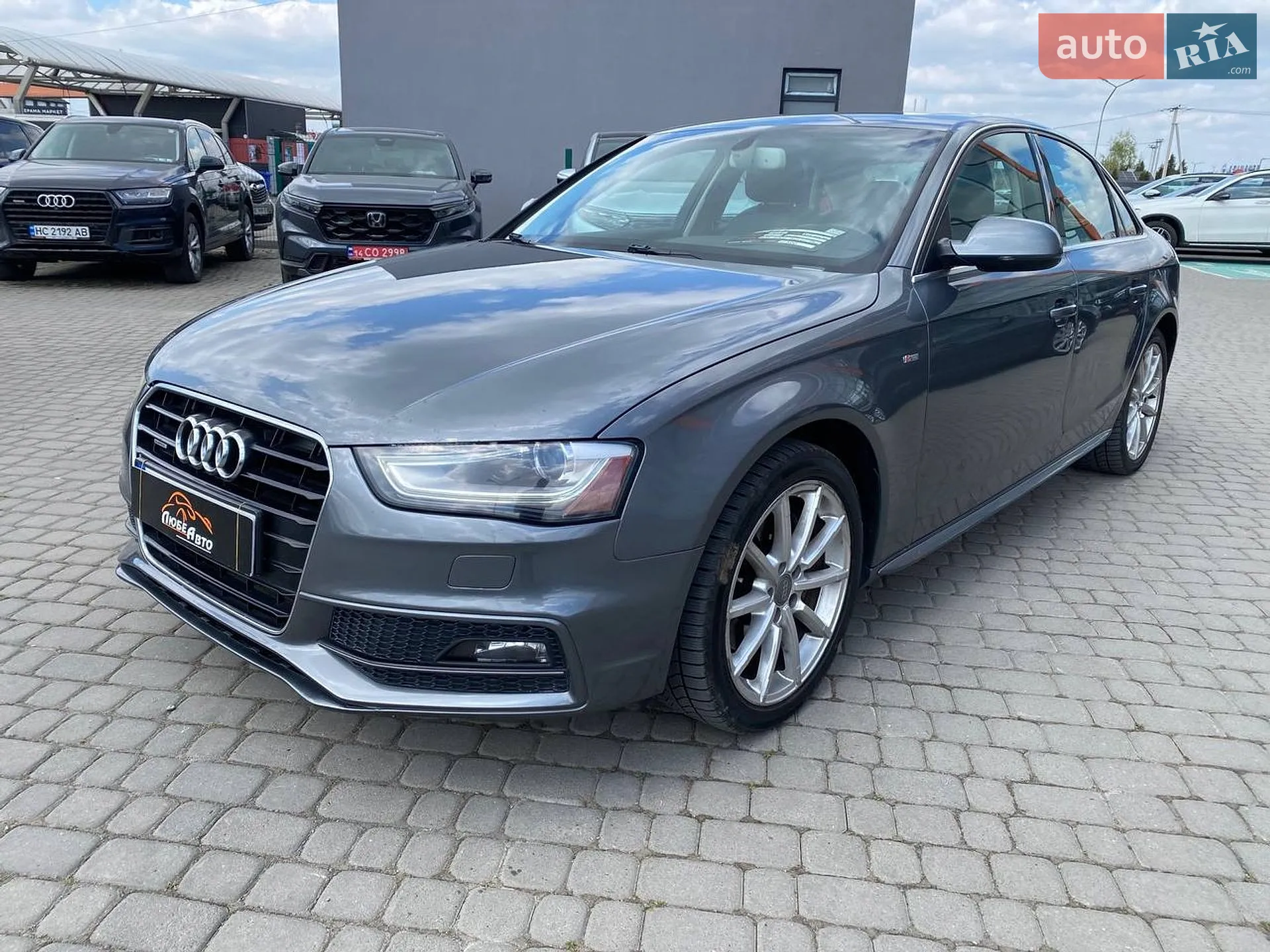 2013 Audi A4 - мініатюра 3