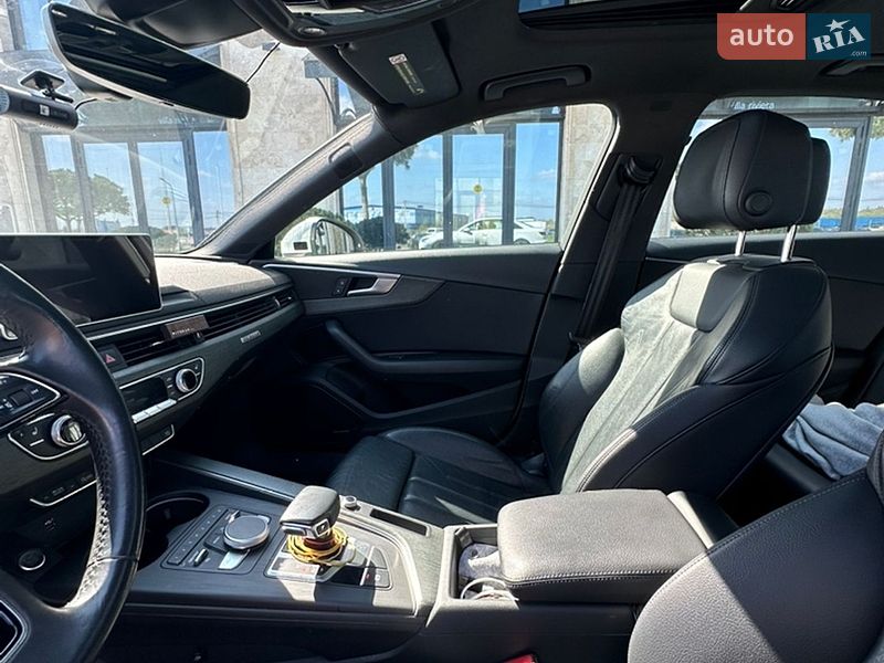 Седан Audi A4 2018 в Львові