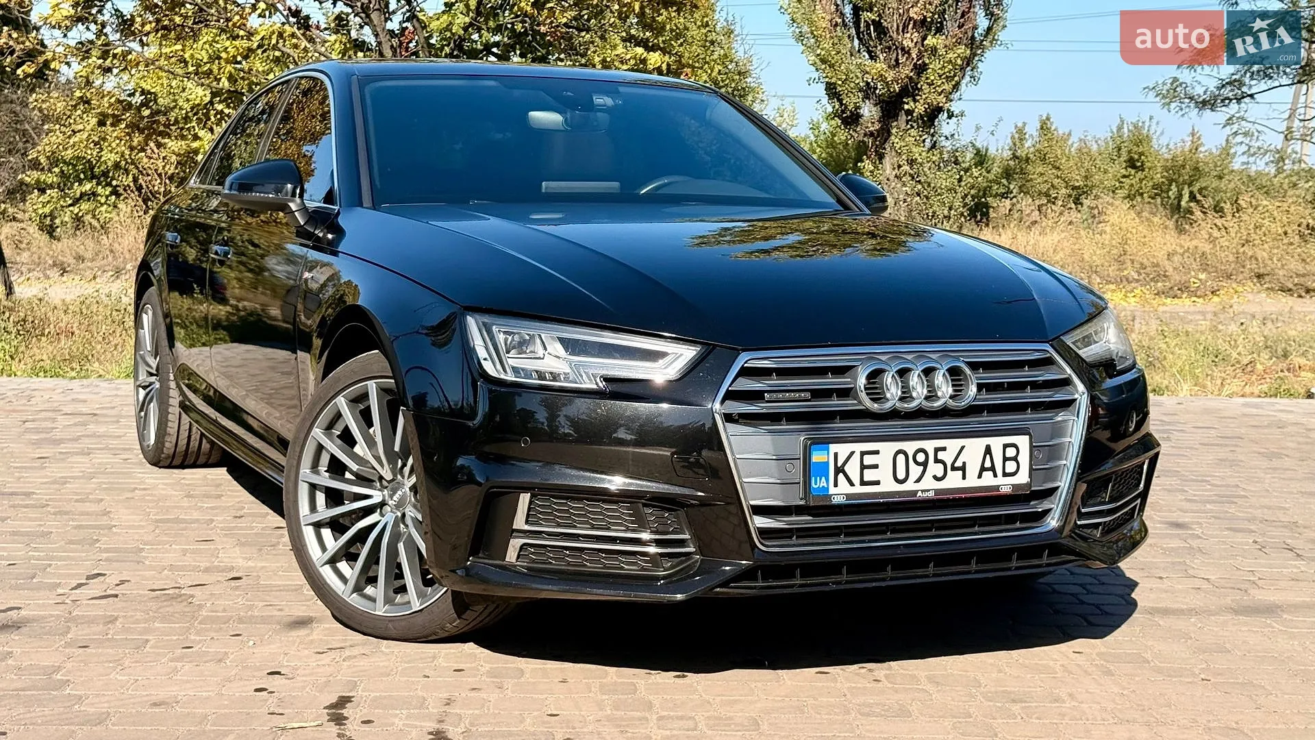 2018 Audi A4 - фото 1