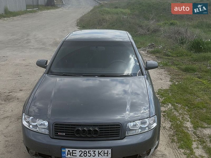 Седан Audi A4 2002 в Днепре