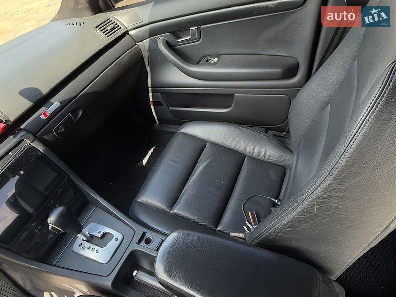 Седан Audi A4 2002 в Днепре