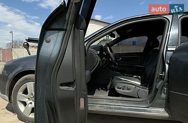 Седан Audi A4 2002 в Днепре