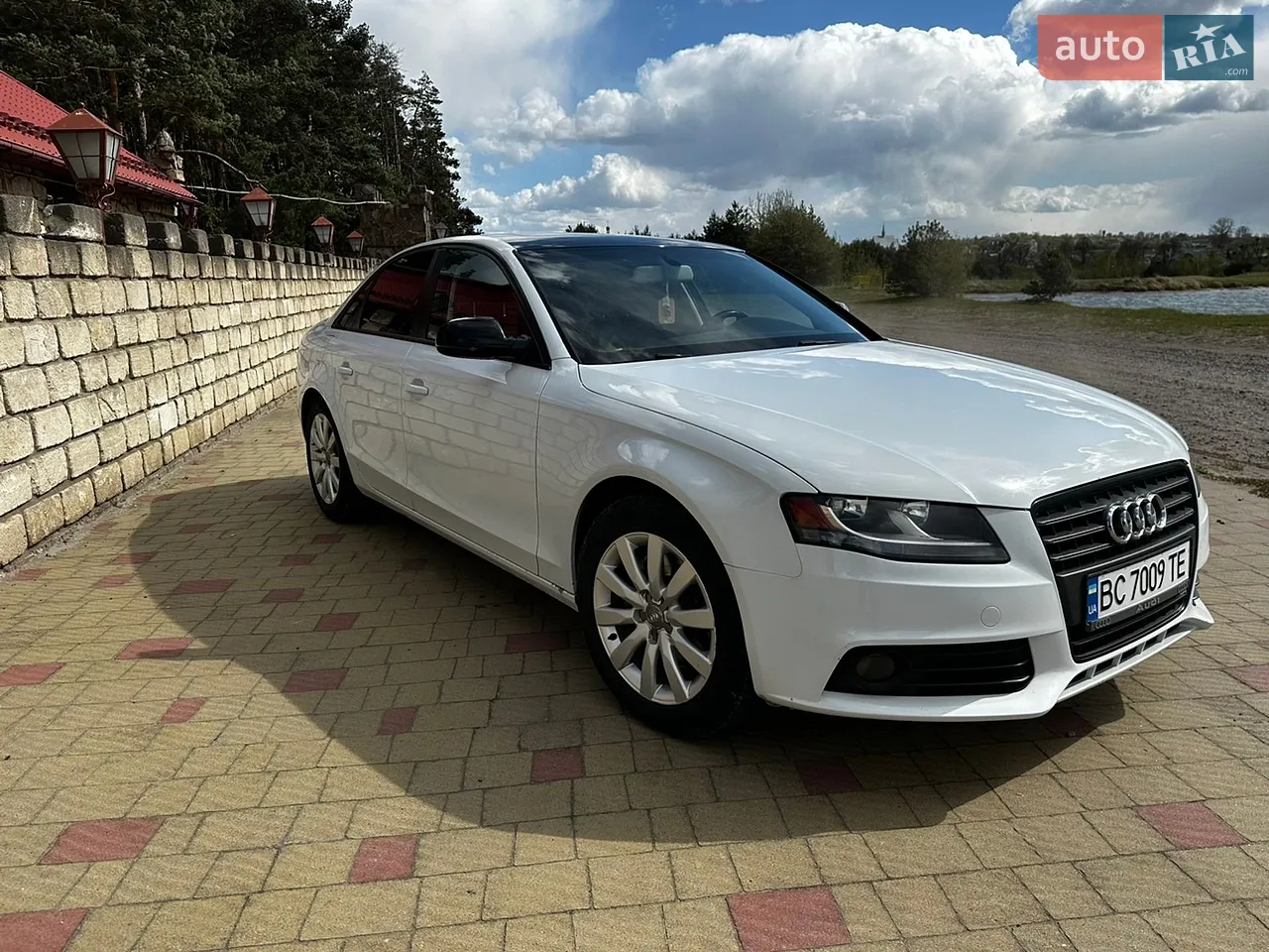2010 Audi A4 - мініатюра 23