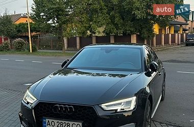 Седан Audi A4 2017 в Ужгороді