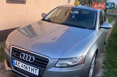 Седан Audi A4 2011 в Луцке