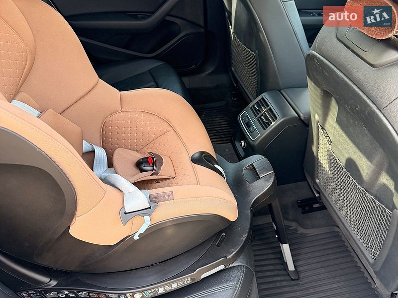 Седан Audi A4 2018 в Кривом Роге