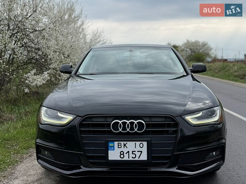 Седан Audi A4 2015 в Ровно