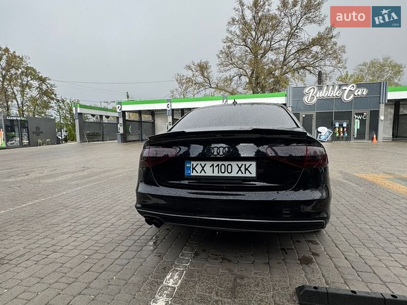 Седан Audi A4 2015 в Харькове