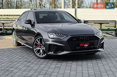 Седан Audi A4 2022 в Рівному