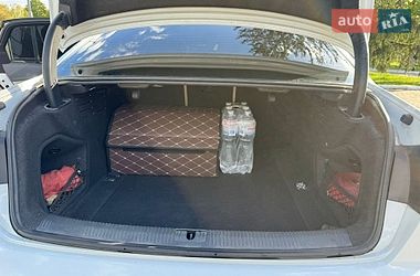 Седан Audi A4 2016 в Луцке