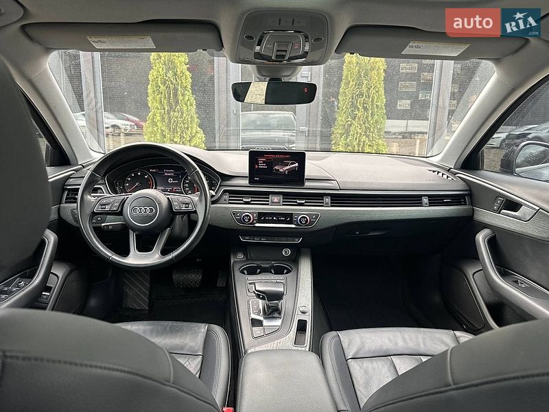Седан Audi A4 2017 в Львове