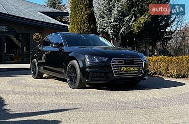 Седан Audi A4 2019 в Львові