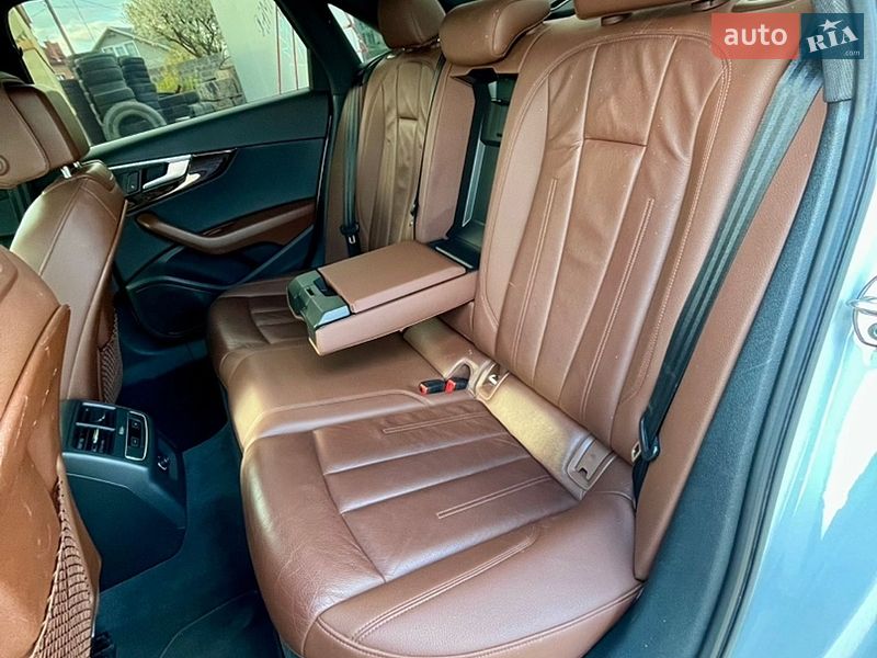 Седан Audi A4 2017 в Львове