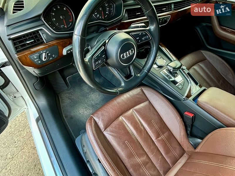 Седан Audi A4 2017 в Львове