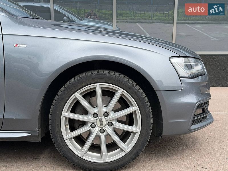Седан Audi A4 2015 в Києві