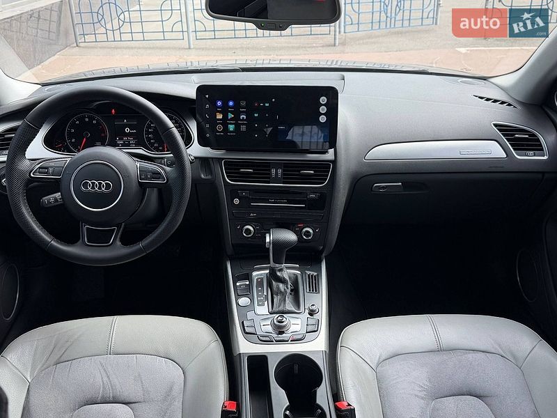 Седан Audi A4 2015 в Києві