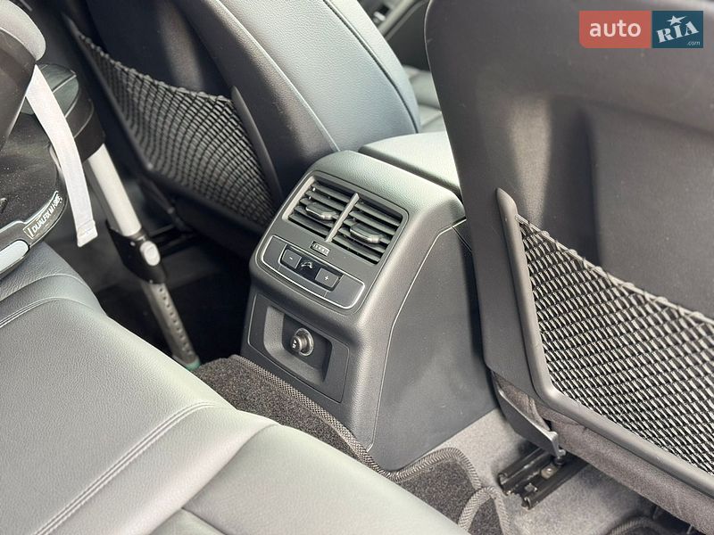 Седан Audi A4 2019 в Виннице
