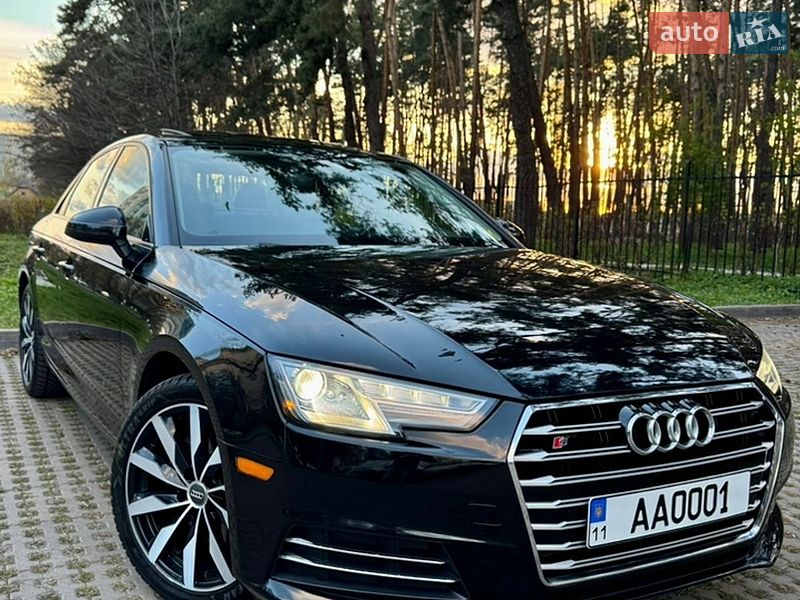 Седан Audi A4 2016 в Киеве