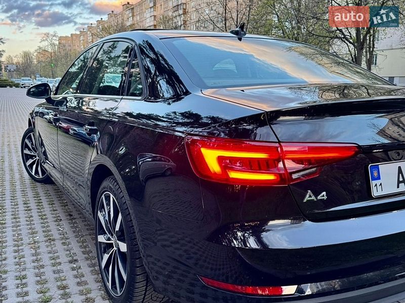Седан Audi A4 2016 в Киеве