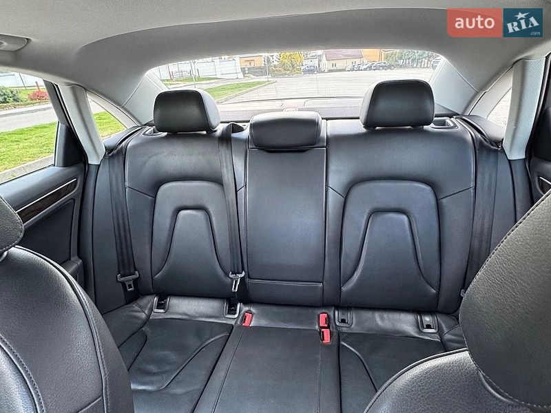 Седан Audi A4 2015 в Виннице