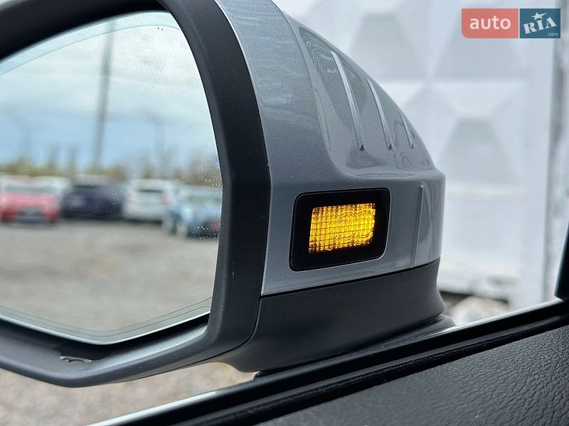 Седан Audi A4 2019 в Києві