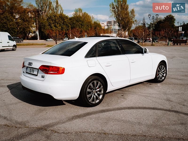 Седан Audi A4 2009 в Запорожье