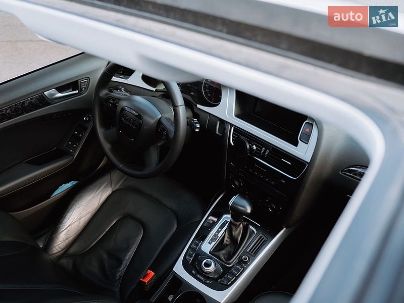 Седан Audi A4 2009 в Запорожье