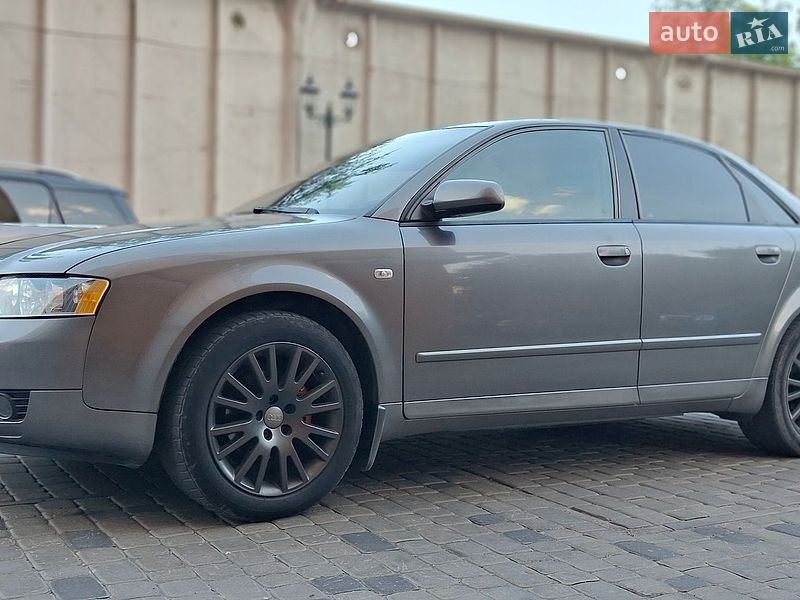 Седан Audi A4 2002 в Вишневому
